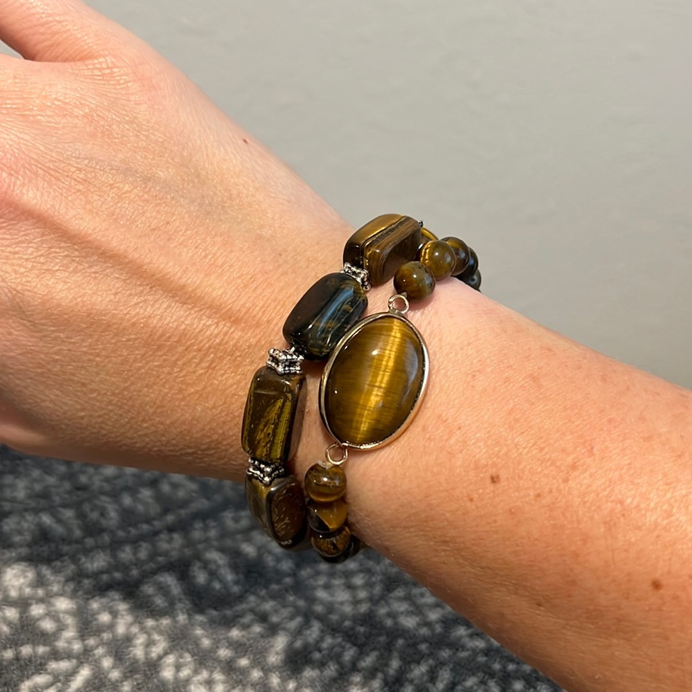 Set of two tigers eye stretch bracelets